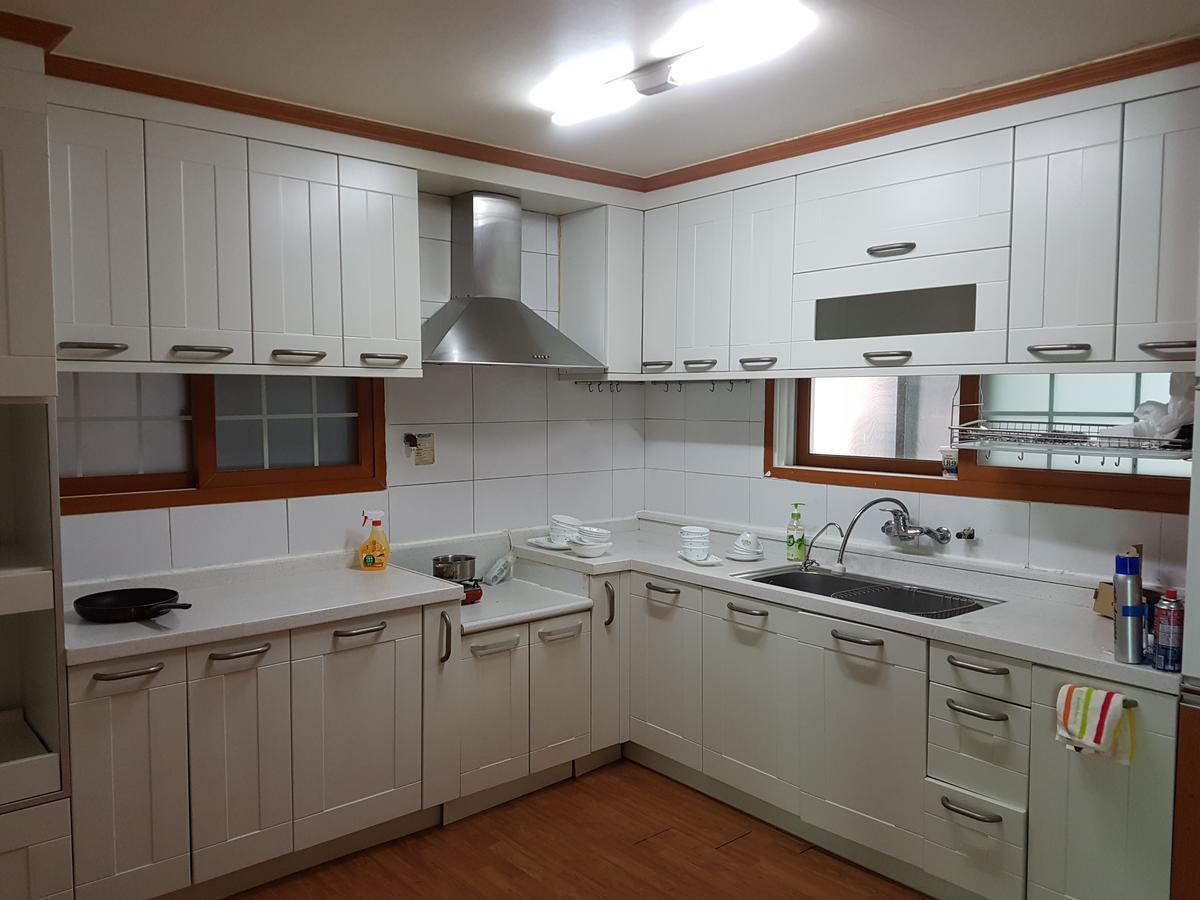 Kona House Hotel Инчон Екстериор снимка